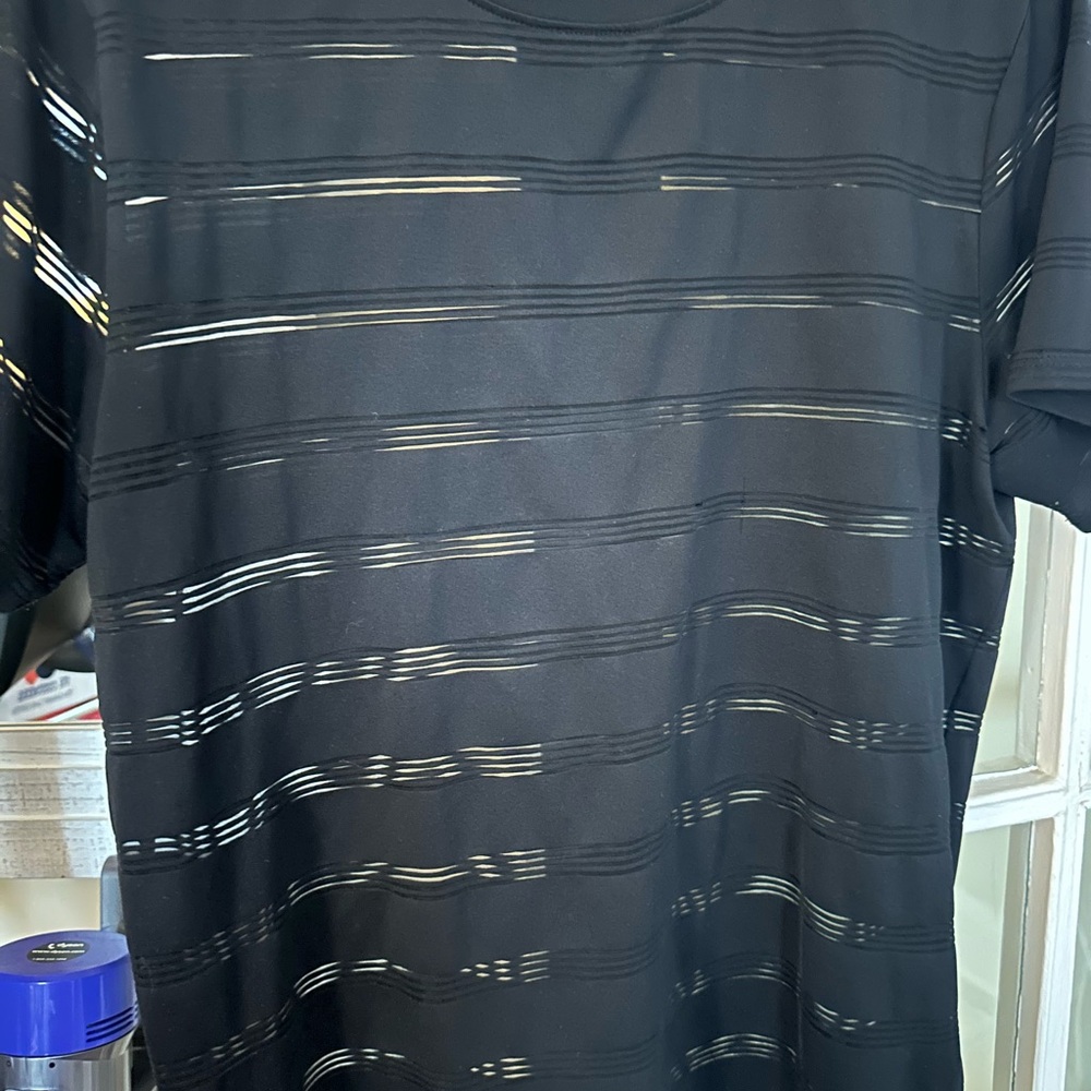 Guess Black Short-Sleeve Tee with Subtle see through Stripes